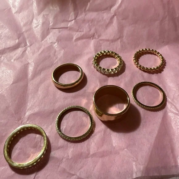 Set of 7 Gold plated Rings - Picture 6 of 8